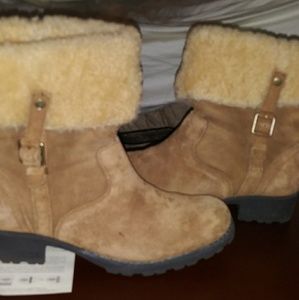 Womens Brown ugg boots size 9 new